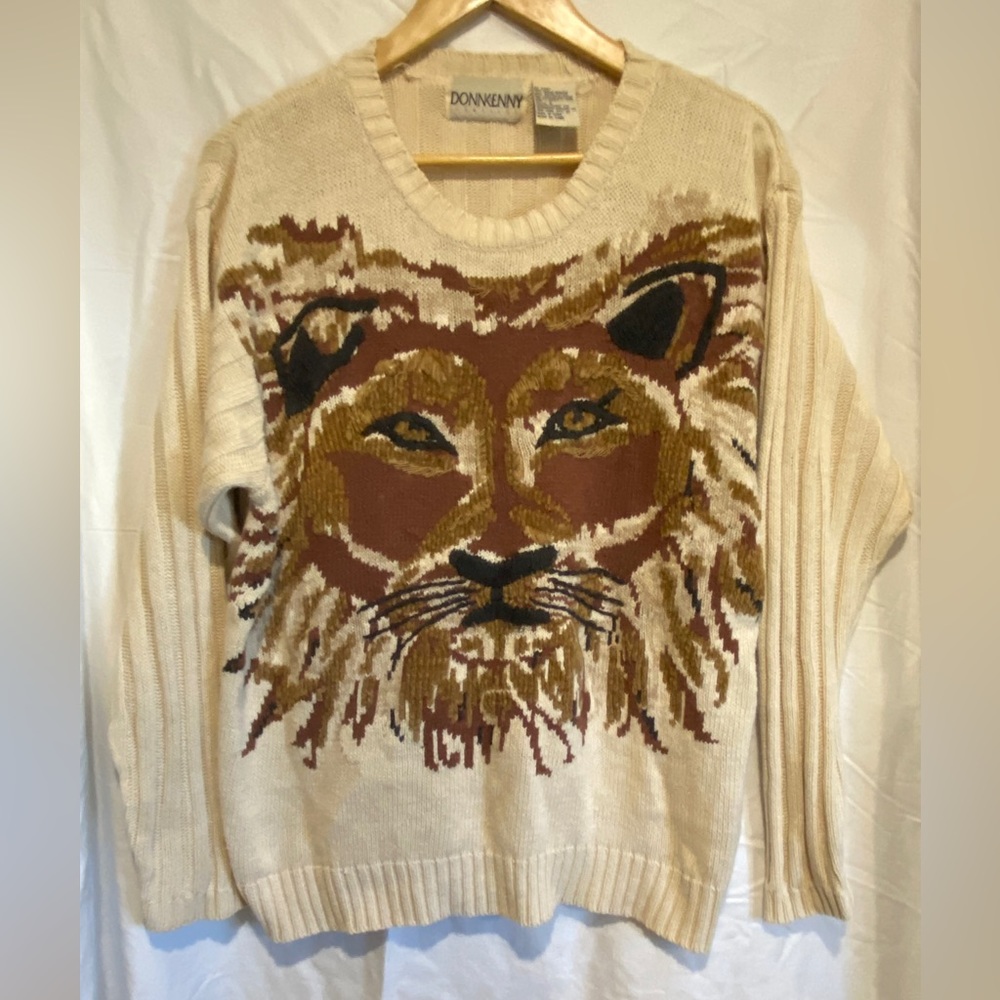 DONKENNY vintage lion sweater embroidered cream crewneck womens L big cat
